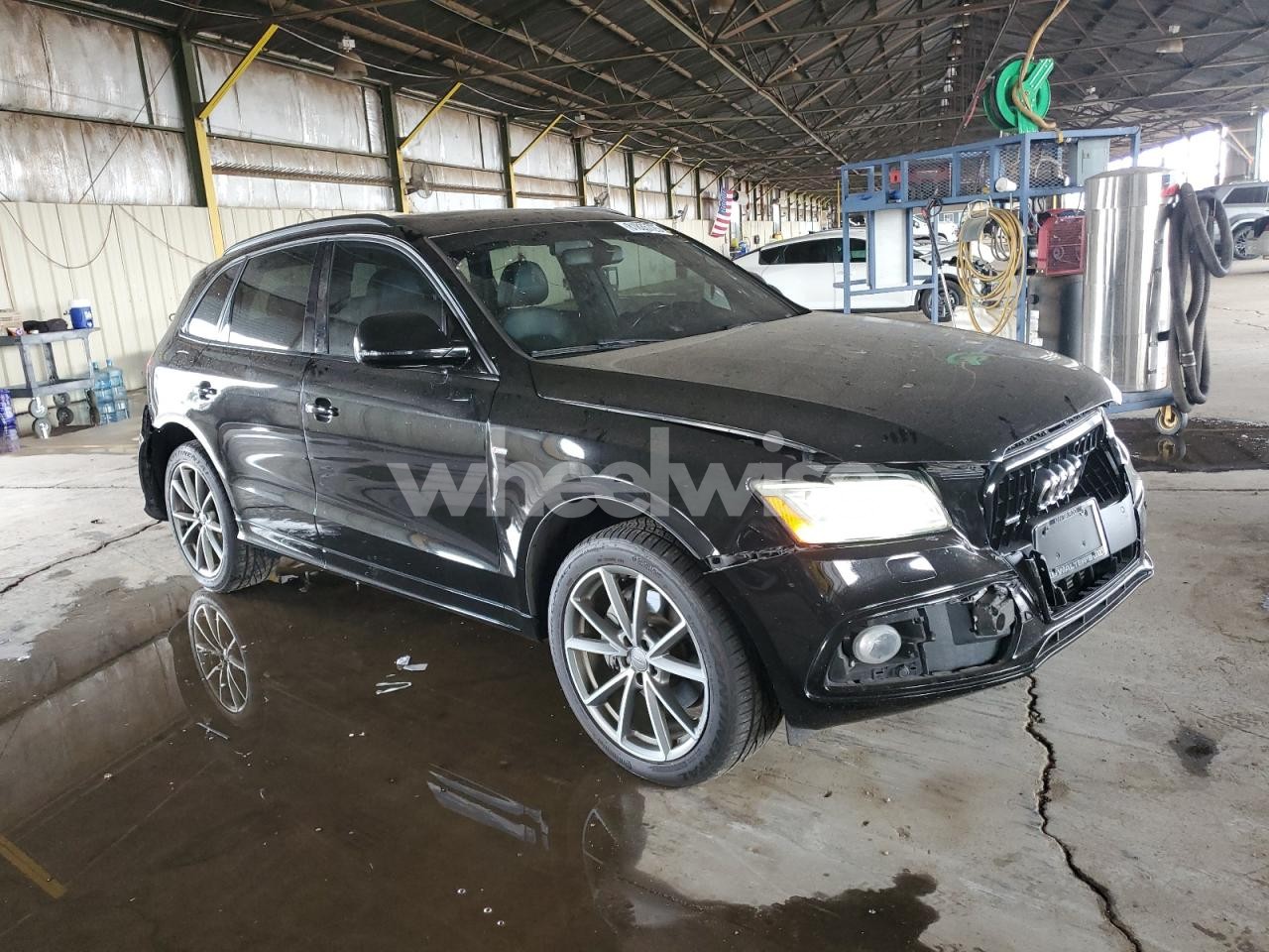 Photo 4 of 2016 AUDI Q5 TDI PREMIUM PLUS S-LINE (VIN WA1DVAFP6GA041647)