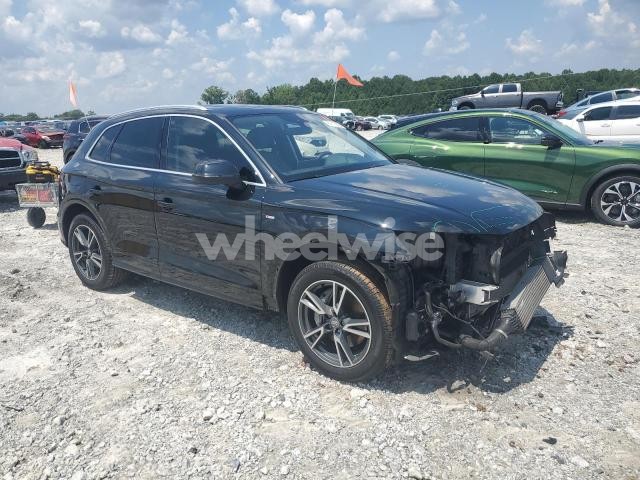 Photo 6 of 2020 AUDI Q5 E PREMIUM PLUS N/A (VIN WA1E2AFY3L2050963)