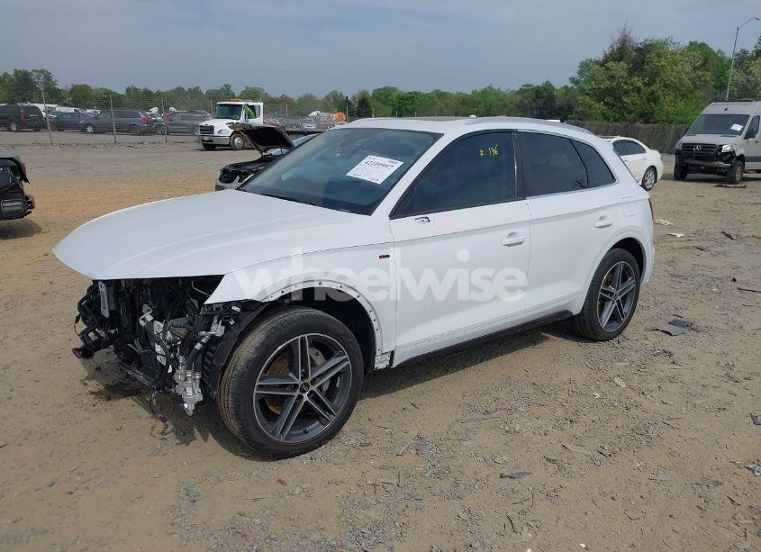 Photo 2 of 2023 Audi Q5 PREMIUM PLUS 55 TFSI E S LINE QUATTRO S TRONIC (VIN WA1E2BFY5P2092062)
