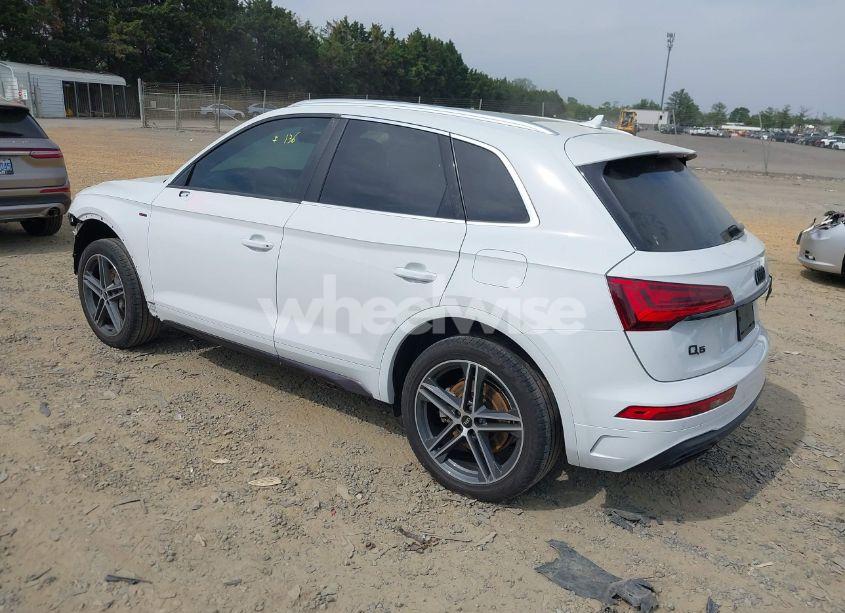 Photo 3 of 2023 Audi Q5 PREMIUM PLUS 55 TFSI E S LINE QUATTRO S TRONIC (VIN WA1E2BFY5P2092062)