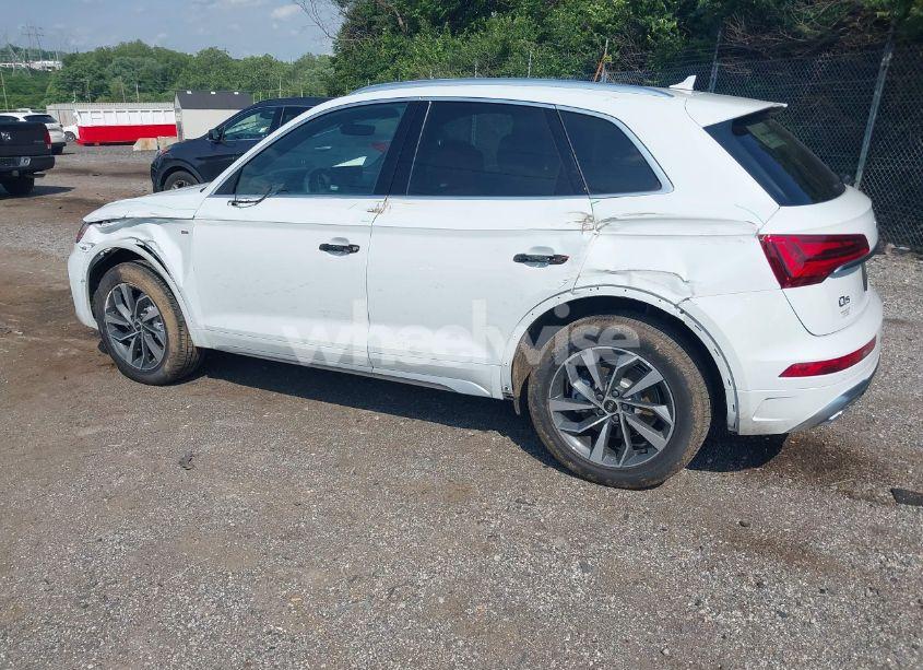 Photo 3 of 2022 Audi Q5 PREMIUM PLUS 45 TFSI S LINE QUATTRO S TRONIC (VIN WA1EAAFY5N2054700)