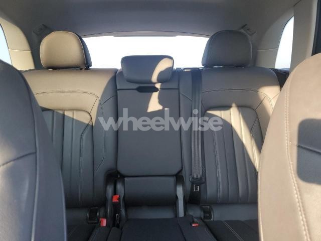 Photo 2 of 2023 AUDI Q5 PREMIUM PLUS 45 (VIN WA1EAAFY5P2070303)