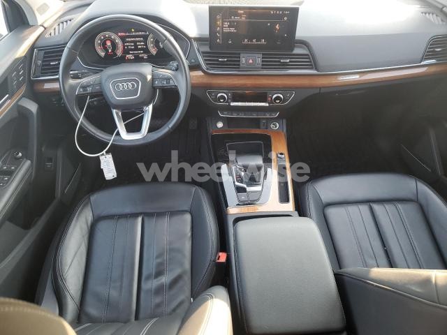 Photo 4 of 2023 AUDI Q5 PREMIUM PLUS 45 (VIN WA1EAAFY5P2070303)