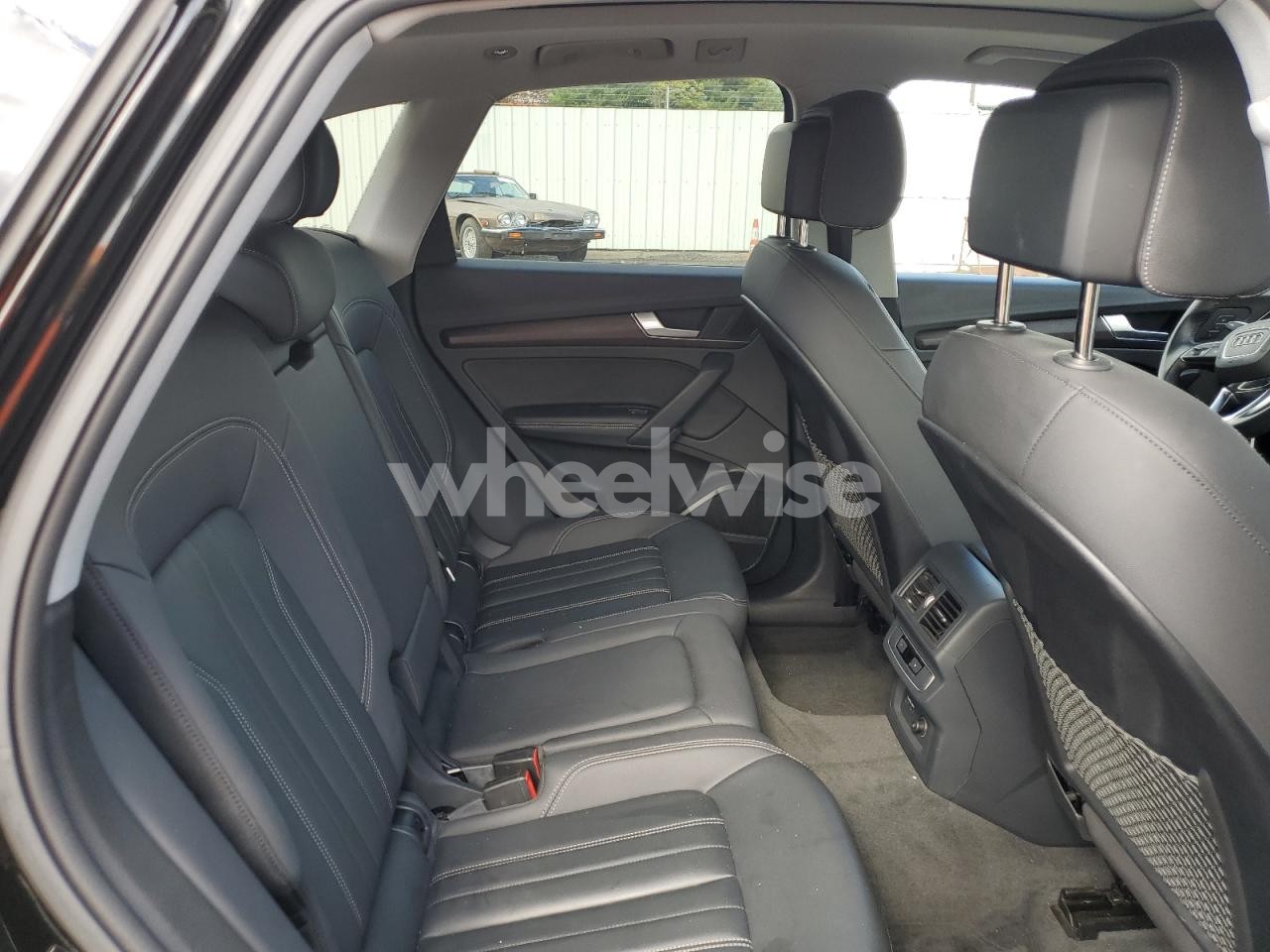 Photo 11 of 2023 AUDI Q5 PREMIUM PLUS 45 (VIN WA1EAAFYXP2001137)