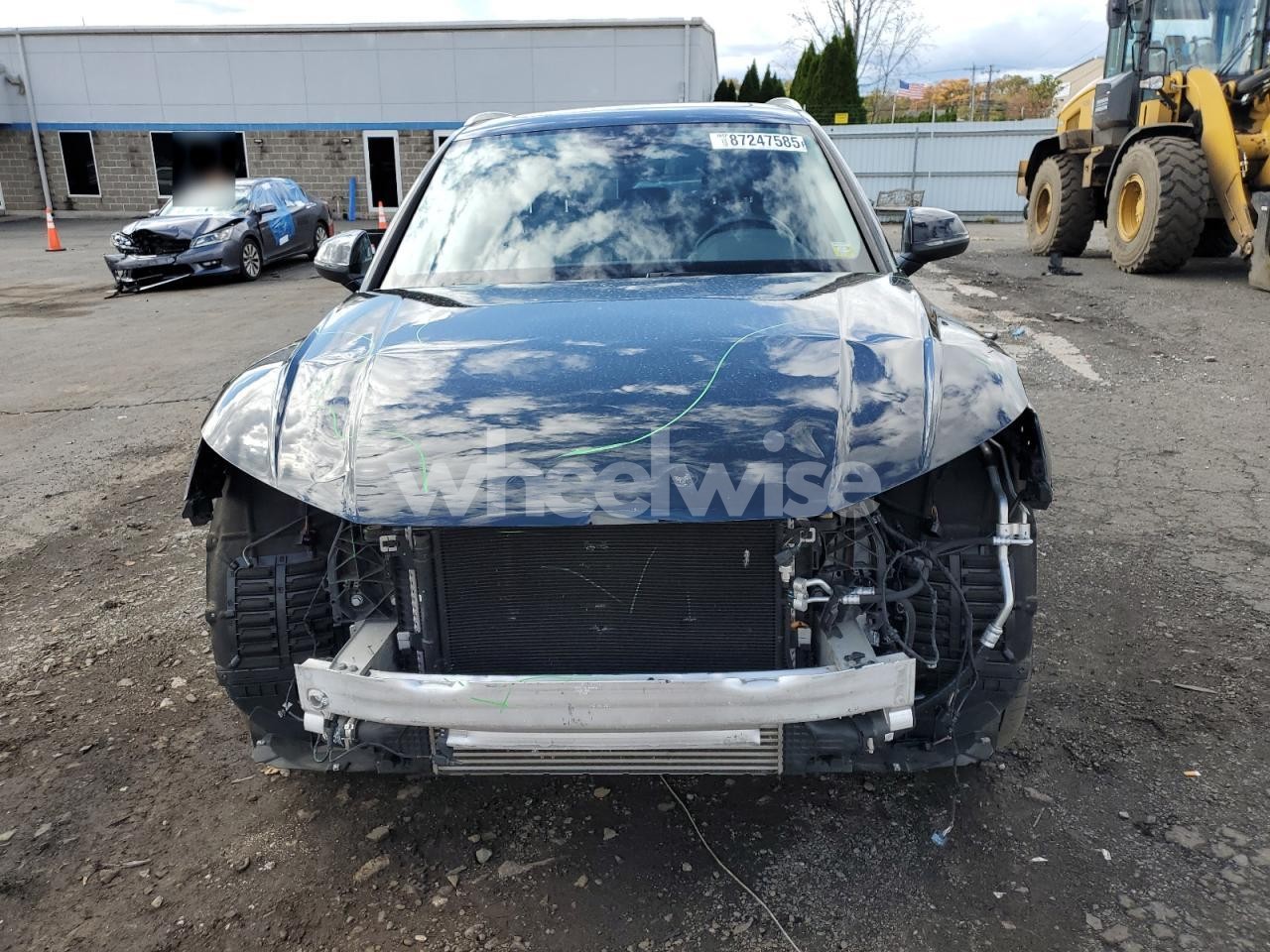 Photo 5 of 2023 AUDI Q5 PREMIUM PLUS 45 (VIN WA1EAAFYXP2001137)