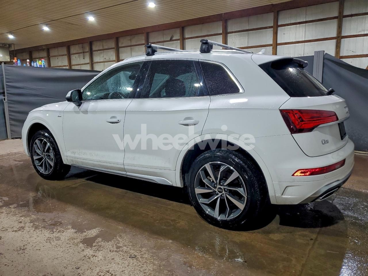 Photo 2 of 2023 AUDI Q5 PREMIUM PLUS 45 (VIN WA1EAAFYXP2118796)