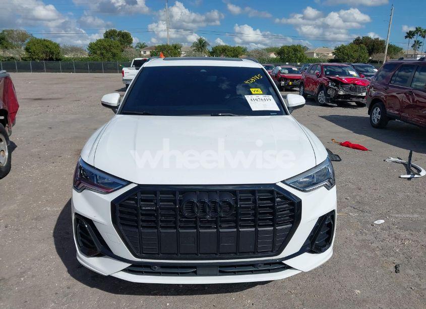 Photo 13 of 2024 Audi Q3 PREMIUM PLUS 45 TFSI S LINE QUATTRO TIPTRONIC (VIN WA1EECF39R1136414)