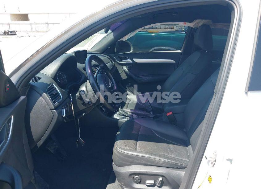 Photo 5 of 2016 Audi Q3 2.0T PREMIUM PLUS (VIN WA1EFCFS1GR006694)