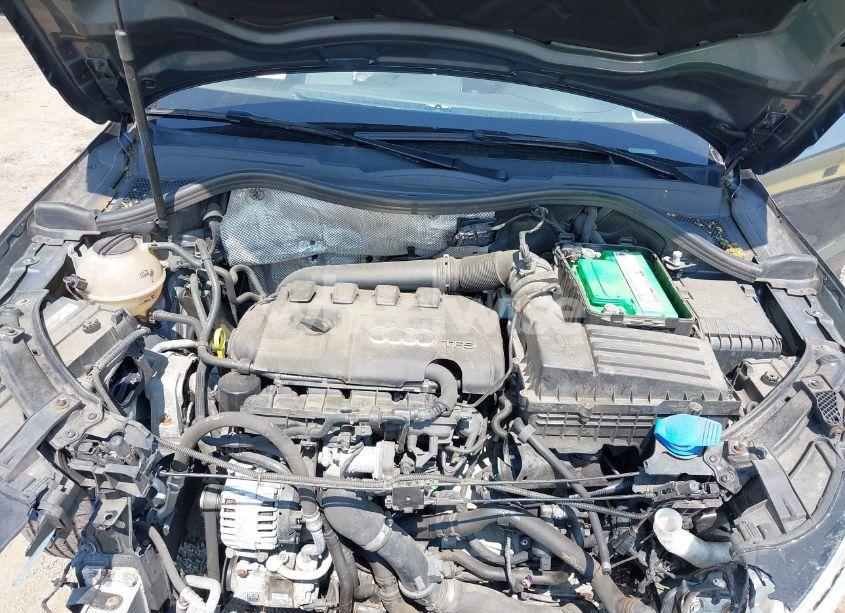 Photo 10 of 2016 Audi Q3 2.0T PREMIUM PLUS (VIN WA1EFCFS1GR016674)