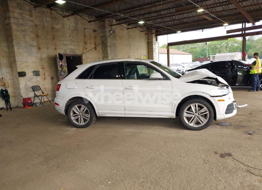 Photo 14 of 2016 Audi Q3 2.0T PREMIUM PLUS (VIN WA1EFCFS4GR014823)