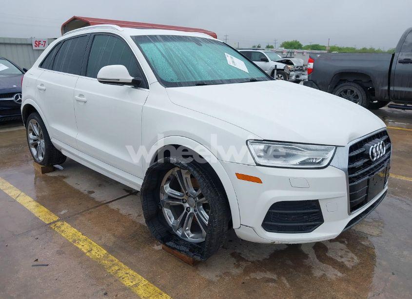 2016 Audi Q3 2.0T PREMIUM PLUS (VIN WA1EFCFS7GR007879) main photo