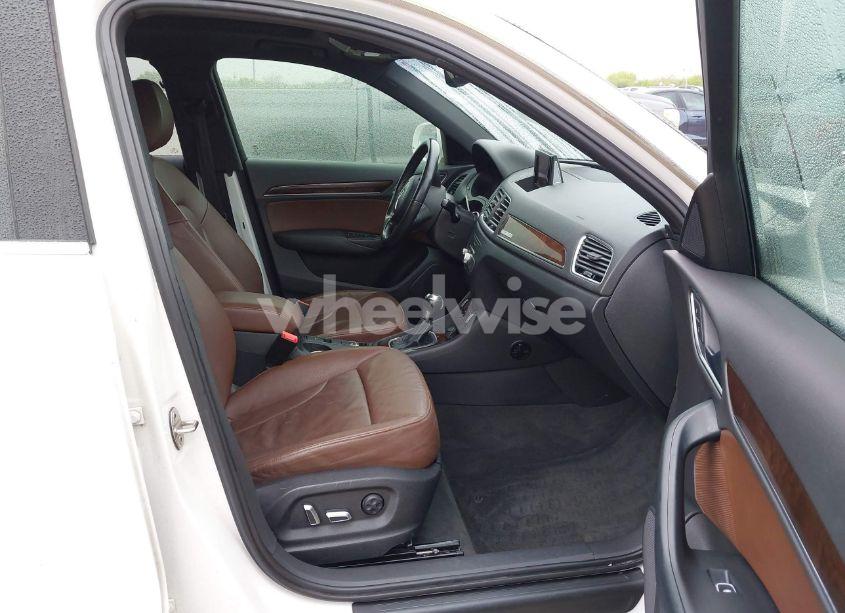 Photo 5 of 2016 Audi Q3 2.0T PREMIUM PLUS (VIN WA1EFCFS7GR007879)