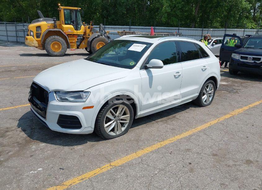 Photo 2 of 2016 Audi Q3 2.0T PREMIUM PLUS (VIN WA1EFCFSXGR014289)