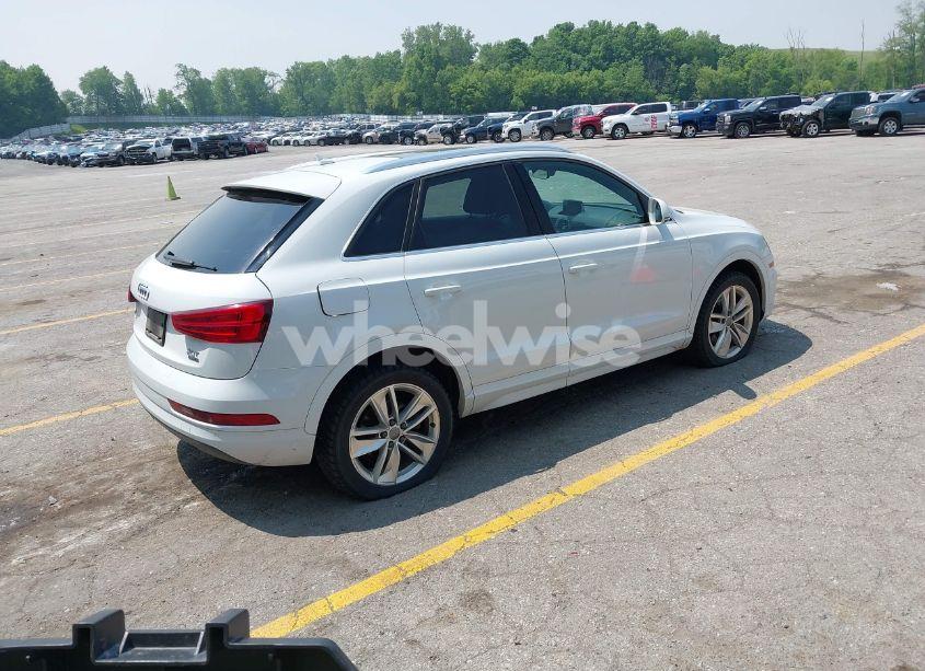 Photo 4 of 2016 Audi Q3 2.0T PREMIUM PLUS (VIN WA1EFCFSXGR014289)