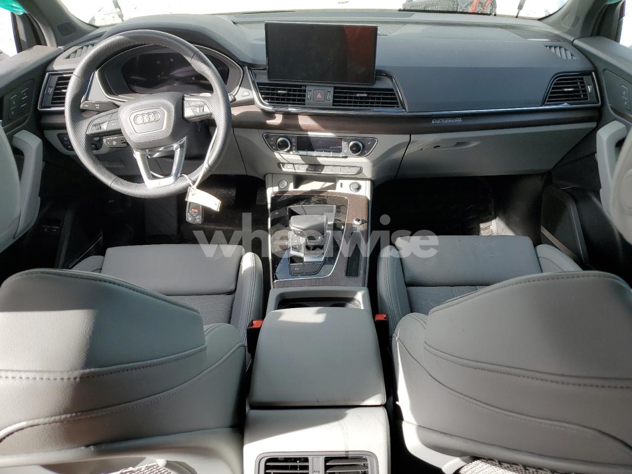 Photo 8 of 2025 AUDI Q5 E PRESTIGE 55 (VIN WA1F2AFY0S2004204)