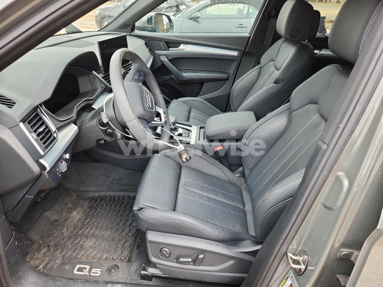 Photo 7 of 2024 AUDI Q5 PRESTIGE 45 (VIN WA1FAAFY8R2015108)