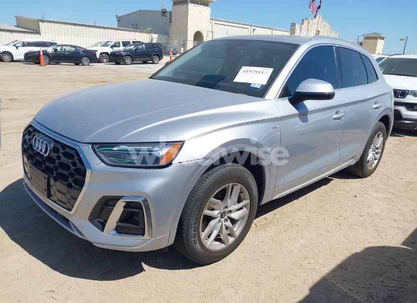 Photo 2 of 2022 Audi Q5 PREMIUM 45 TFSI S LINE QUATTRO S TRONIC (VIN WA1GAAFY2N2119625)