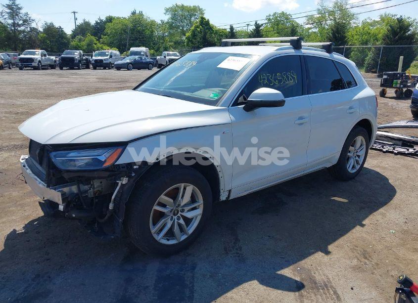 Photo 2 of 2022 Audi Q5 PREMIUM 45 TFSI S LINE QUATTRO S TRONIC (VIN WA1GAAFY3N2027603)