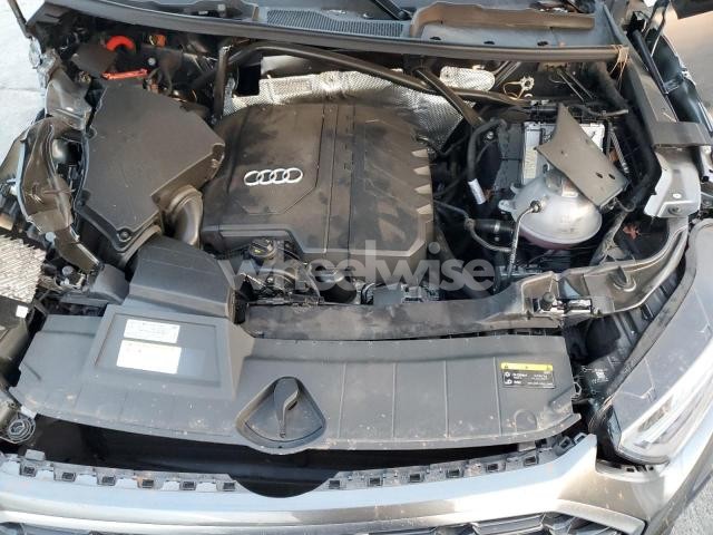 2024 AUDI Q5 PREMIUM 45 (VIN WA1GAAFY6R2073951) main photo