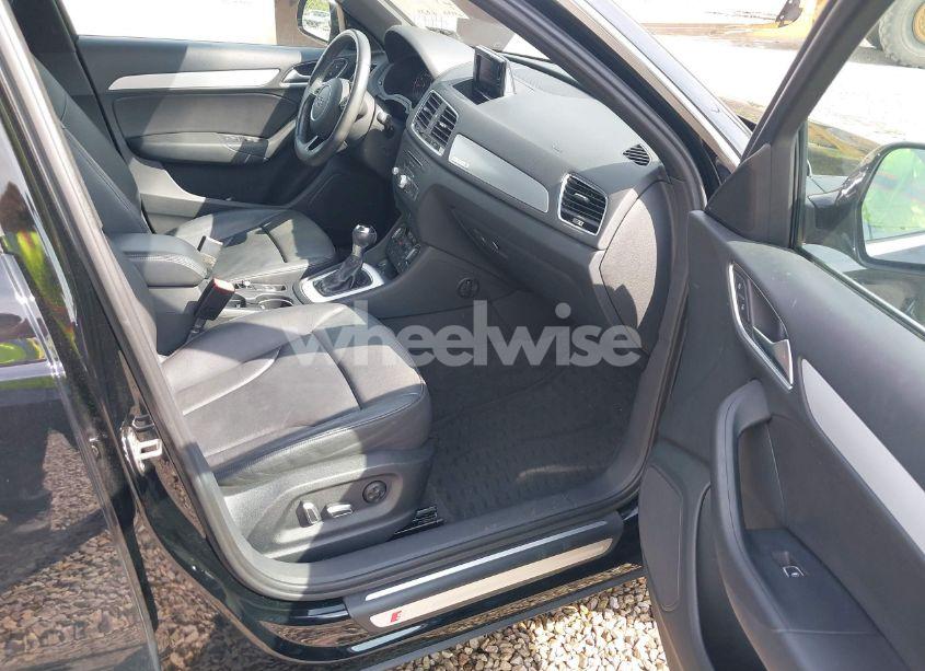 Photo 5 of 2018 Audi Q3 2.0T PREMIUM/2.0T SPORT PREMIUM (VIN WA1JCCFS0JR031777)