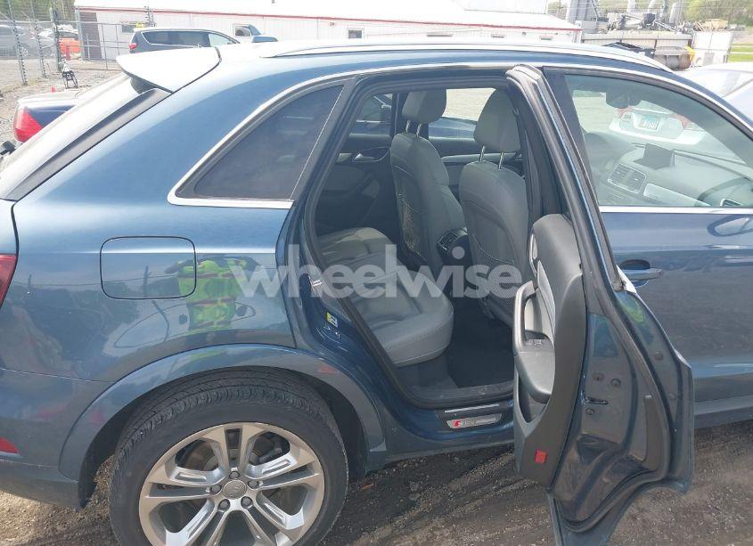 Photo 8 of 2018 Audi Q3 2.0T PREMIUM/2.0T SPORT PREMIUM (VIN WA1JCCFSXJR012749)