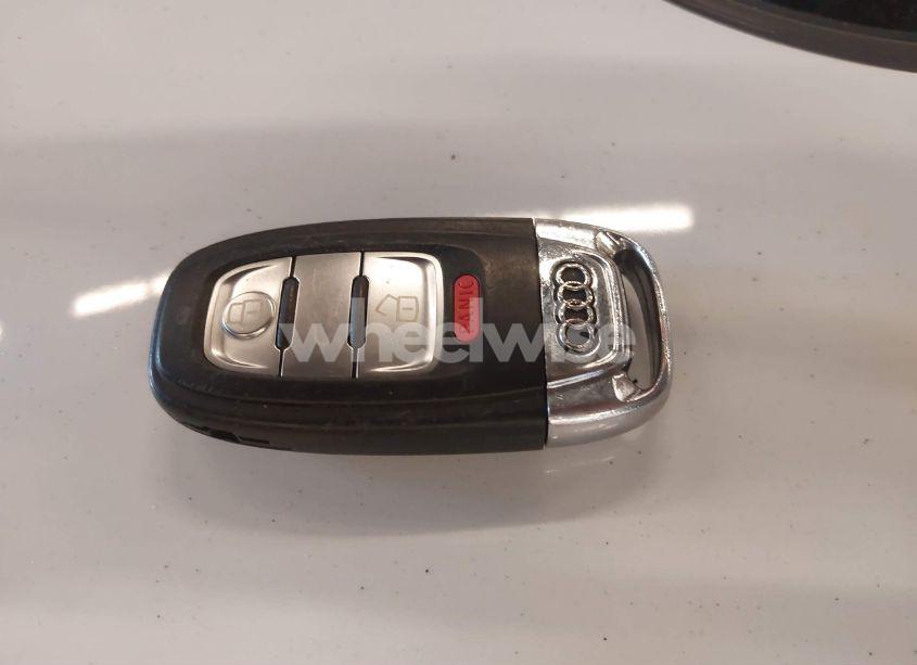 Photo 11 of 2017 Audi Q5 2.0T PREMIUM (VIN WA1L2AFP5HA041712)