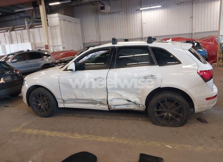 Photo 14 of 2017 Audi Q5 2.0T PREMIUM (VIN WA1L2AFP5HA041712)