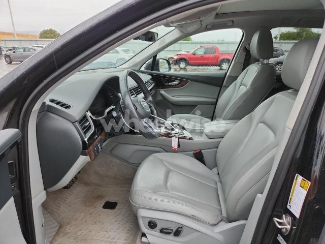 Photo 6 of 2018 AUDI Q7 PREMIUM PLUS (VIN WA1LAAF70JD028244)