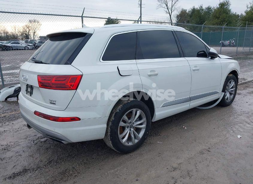 Photo 4 of 2017 Audi Q7 3.0T PREMIUM (VIN WA1LAAF72HD001749)