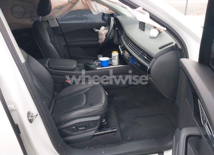 Photo 5 of 2017 Audi Q7 3.0T PREMIUM (VIN WA1LAAF72HD001749)