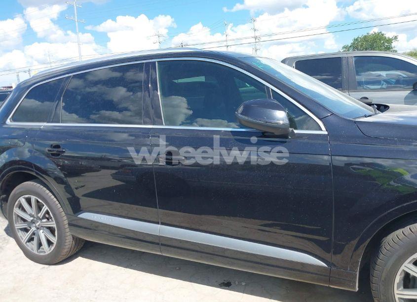 Photo 13 of 2017 Audi Q7 3.0T PREMIUM (VIN WA1LAAF72HD017790)