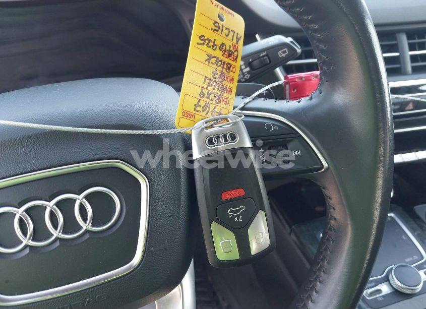 Photo 11 of 2019 Audi Q7 55 PREMIUM (VIN WA1LAAF72KD046925)