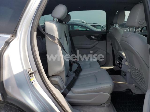 Photo 11 of 2018 AUDI Q7 PREMIUM PLUS (VIN WA1LAAF74JD039540)
