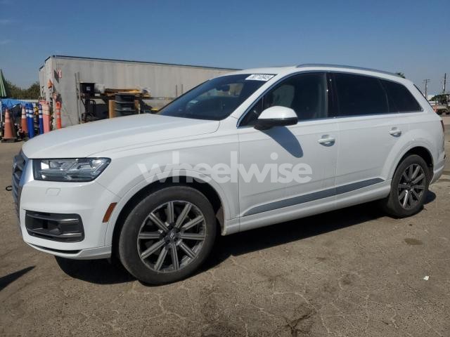 Photo 4 of 2018 AUDI Q7 PREMIUM PLUS (VIN WA1LAAF74JD045922)