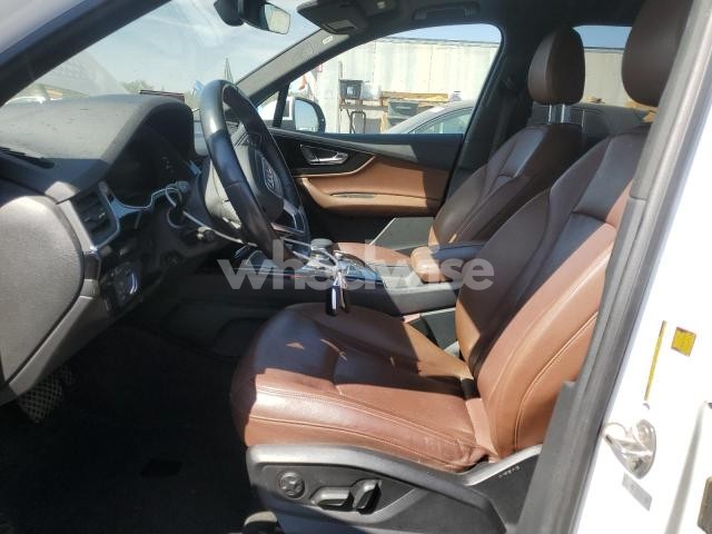 Photo 8 of 2018 AUDI Q7 PREMIUM PLUS (VIN WA1LAAF74JD045922)