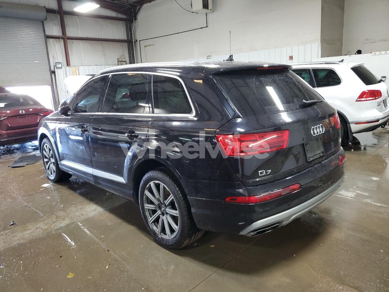 Photo 2 of 2018 AUDI Q7 PREMIUM PLUS (VIN WA1LAAF76JD016227)