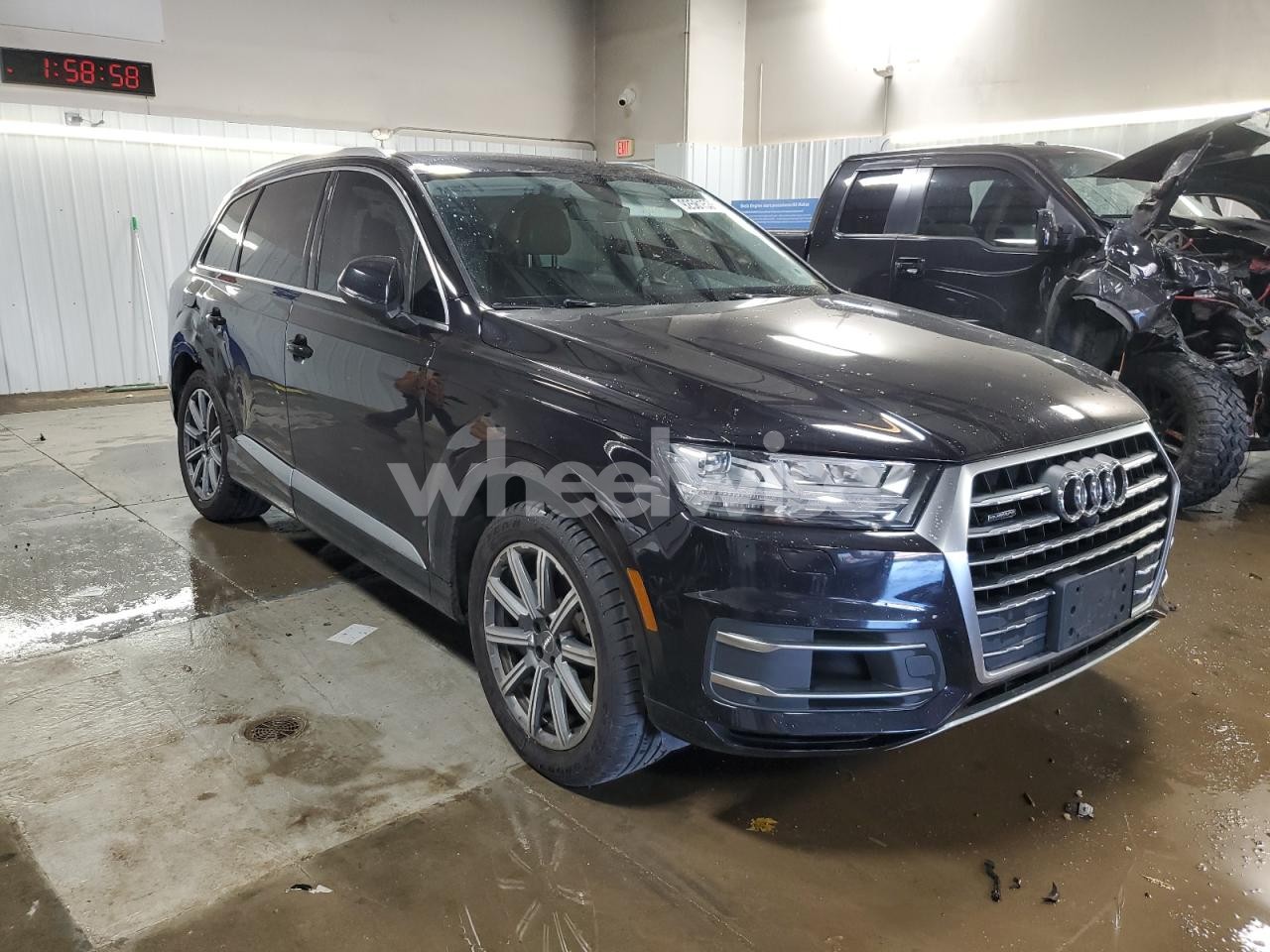 Photo 4 of 2018 AUDI Q7 PREMIUM PLUS (VIN WA1LAAF76JD016227)
