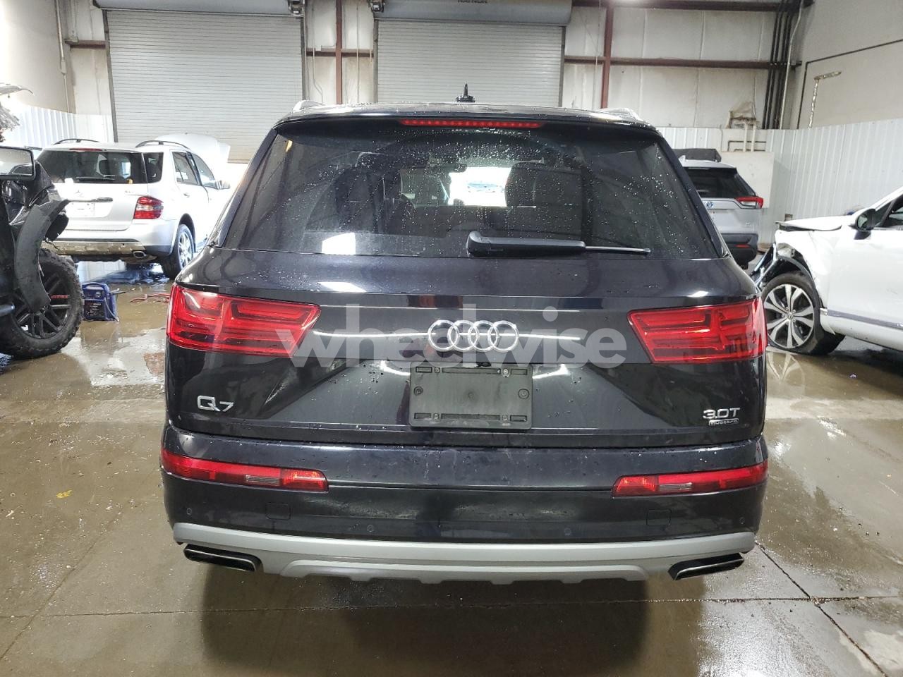 Photo 6 of 2018 AUDI Q7 PREMIUM PLUS (VIN WA1LAAF76JD016227)