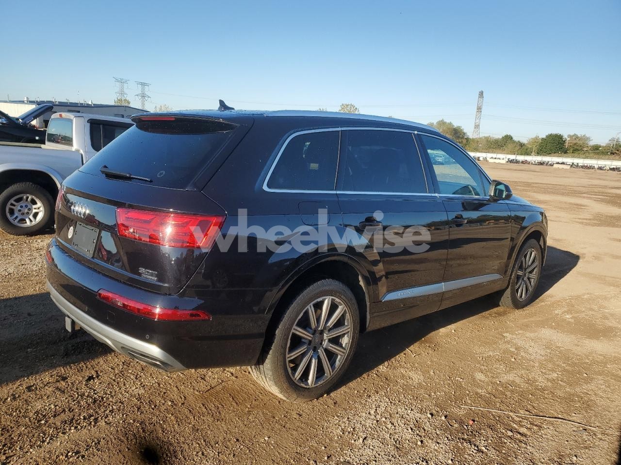 Photo 3 of 2018 AUDI Q7 PREMIUM PLUS (VIN WA1LAAF79JD018909)