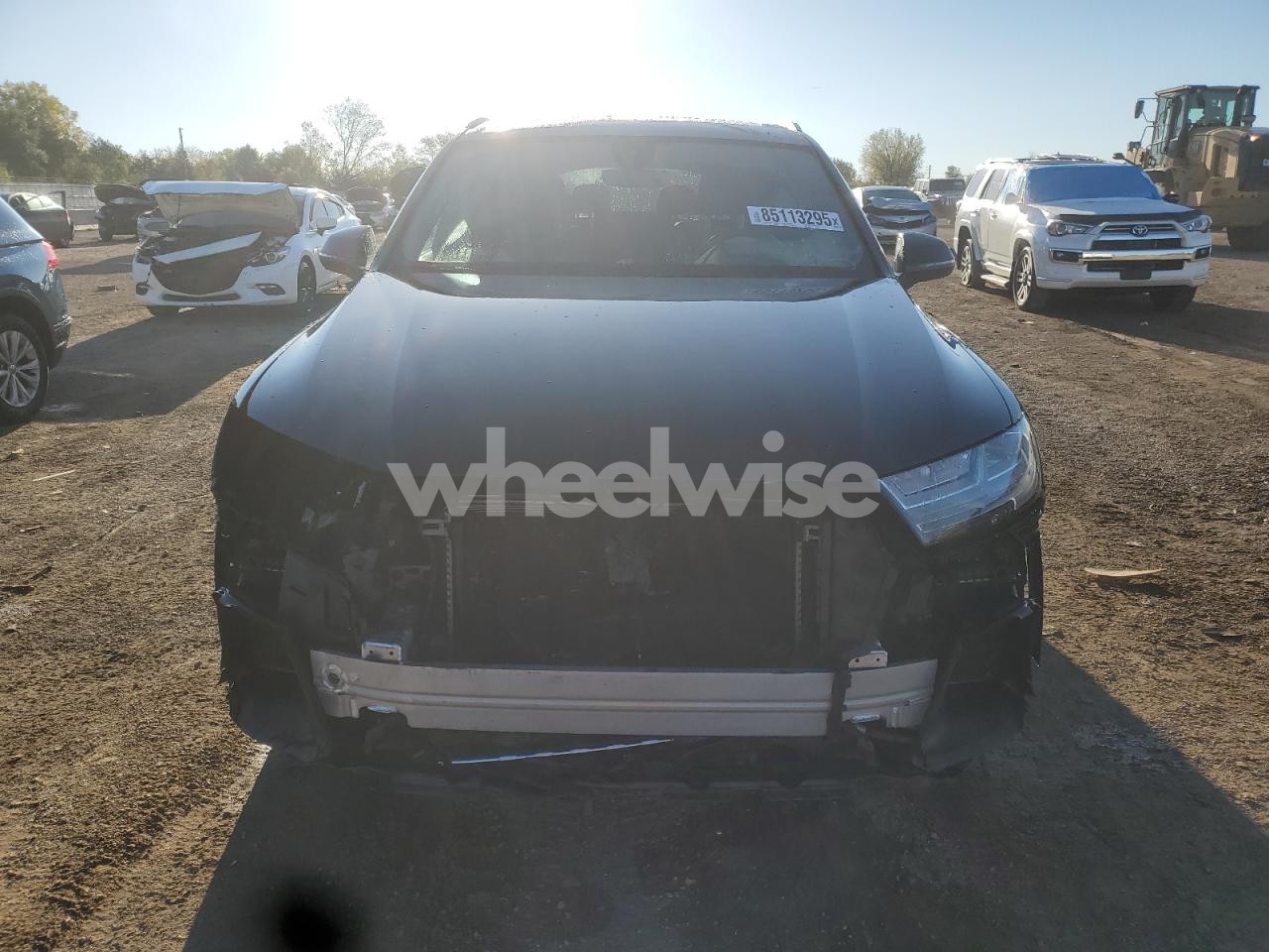 Photo 5 of 2018 AUDI Q7 PREMIUM PLUS (VIN WA1LAAF79JD018909)