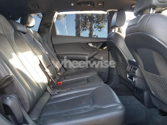 Photo 13 of 2018 AUDI Q7 PREMIUM PLUS (VIN WA1LAAF79JD024600)