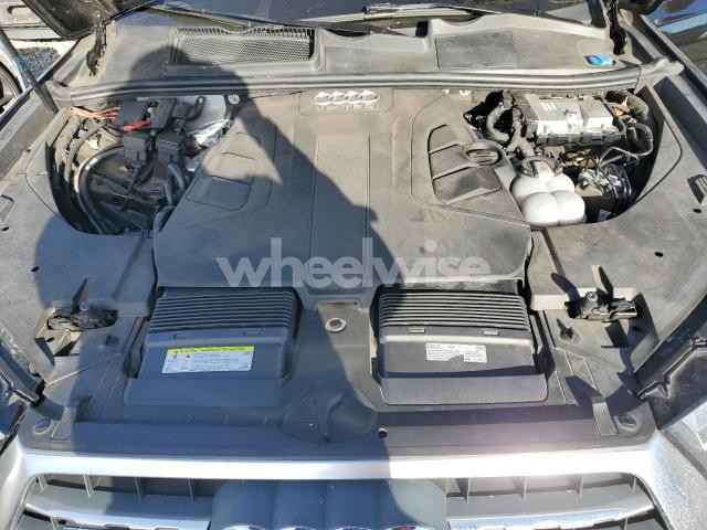Photo 2 of 2018 AUDI Q7 PREMIUM PLUS (VIN WA1LAAF79JD024600)