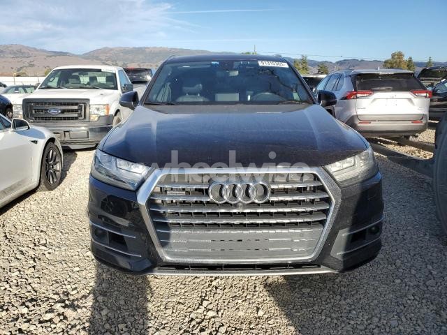 Photo 3 of 2018 AUDI Q7 PREMIUM PLUS (VIN WA1LAAF79JD024600)