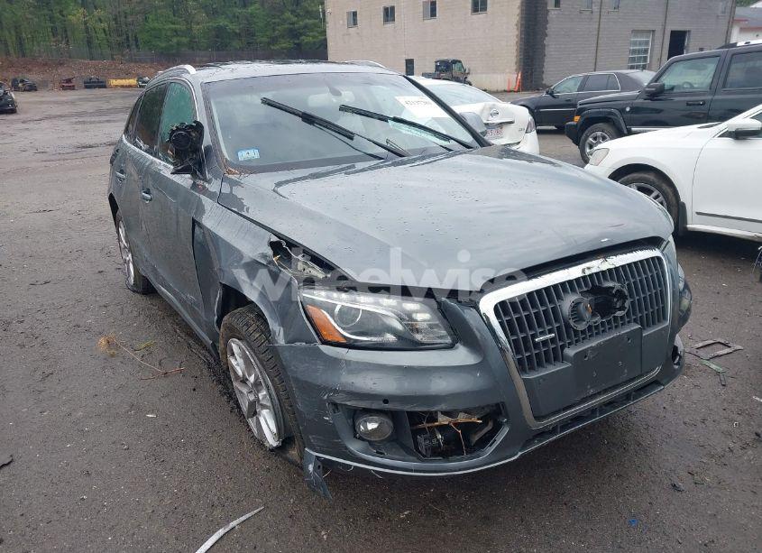 2012 Audi Q5 2.0T PREMIUM (VIN WA1LFAFP0CA112215) main photo