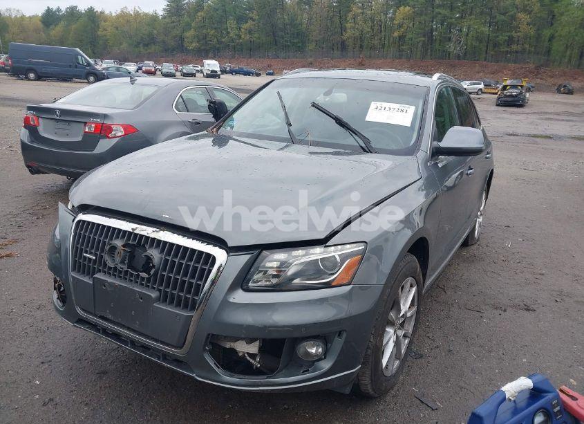 Photo 2 of 2012 Audi Q5 2.0T PREMIUM (VIN WA1LFAFP0CA112215)