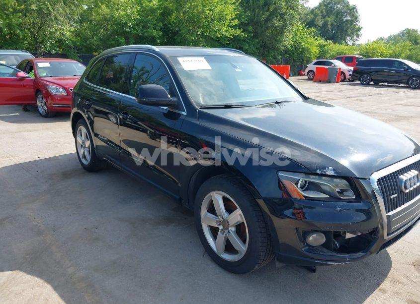 2012 Audi Q5 2.0T PREMIUM (VIN WA1LFAFP1CA062568) main photo