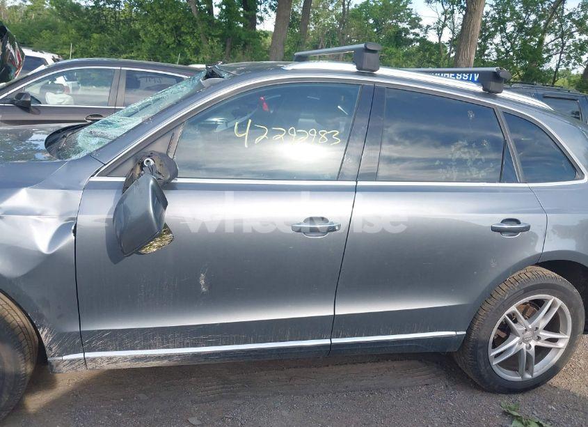 Photo 14 of 2015 Audi Q5 2.0T PREMIUM (VIN WA1LFAFP1FA024570)