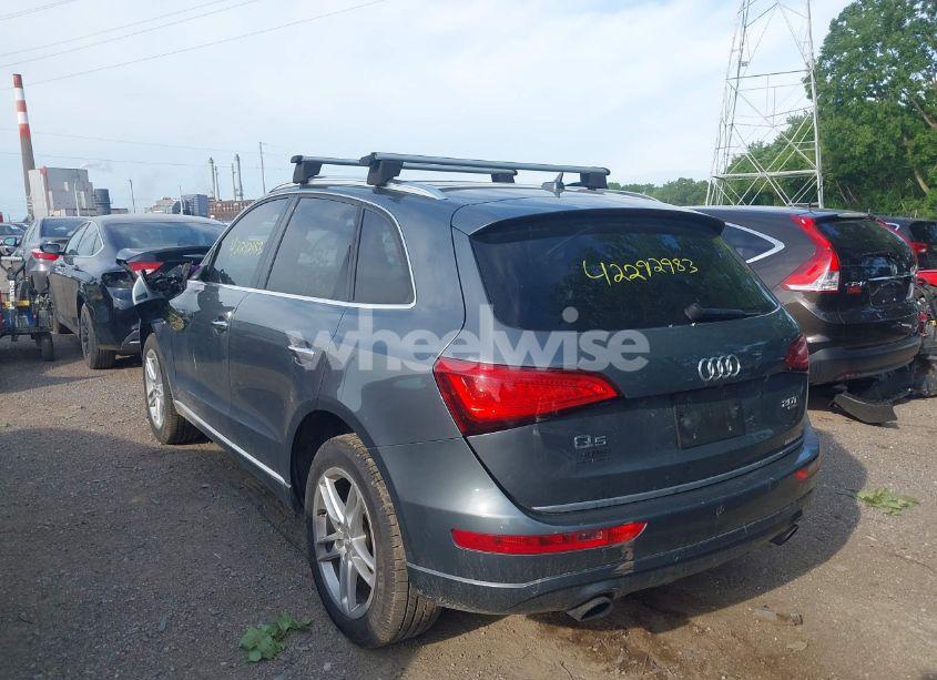 Photo 3 of 2015 Audi Q5 2.0T PREMIUM (VIN WA1LFAFP1FA024570)