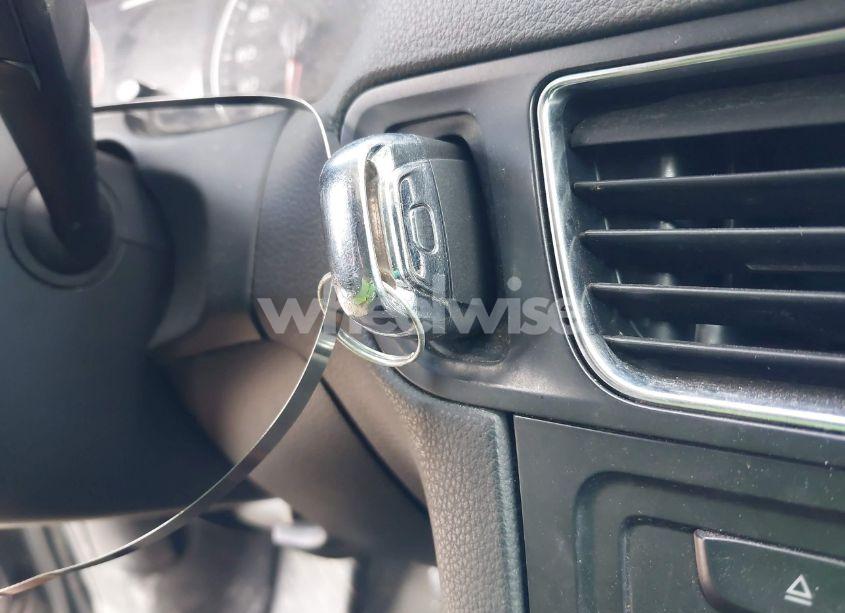 Photo 11 of 2011 Audi Q5 2.0T PREMIUM (VIN WA1LFAFP2BA088692)