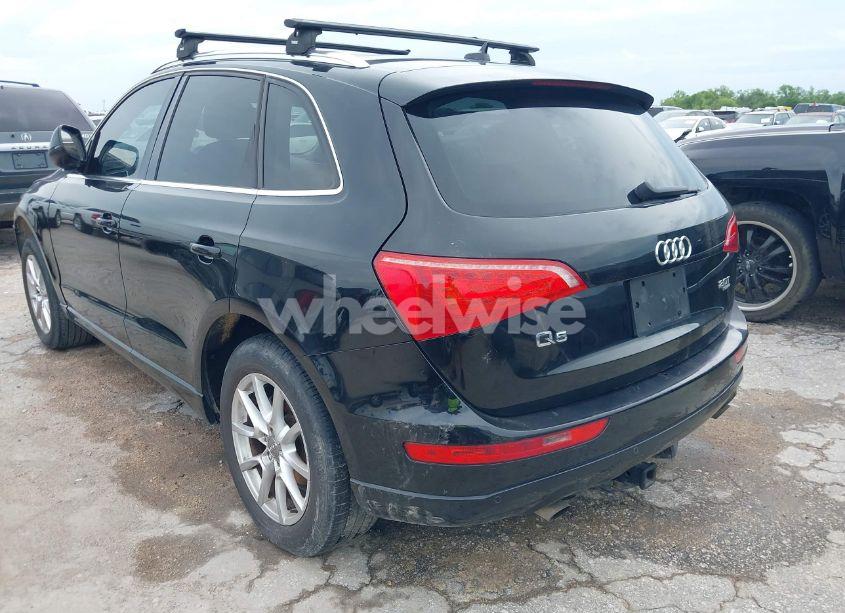 Photo 3 of 2011 Audi Q5 2.0T PREMIUM (VIN WA1LFAFP2BA088692)